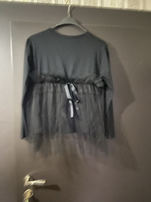 Дамска блуза с тюл