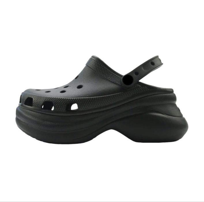 Продам тапочки Crocs