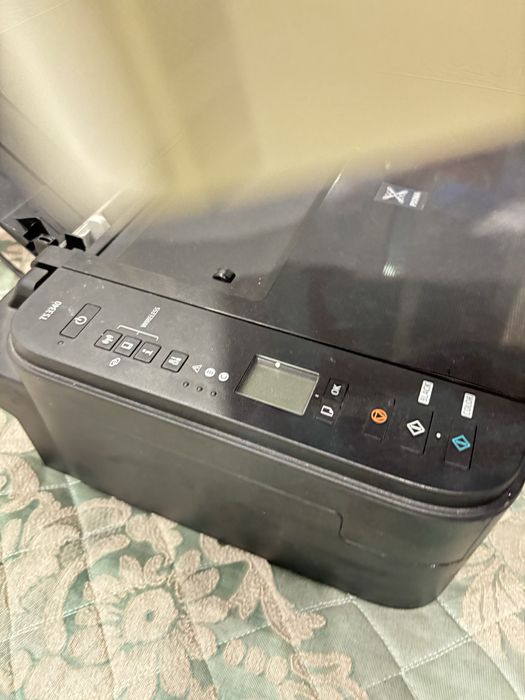 Продам принтер цветной