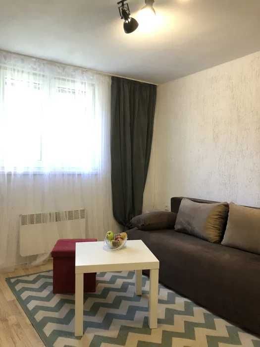 Дава се под наем Едностаен апартамент в София, Зона Б-19 - 45 кв.м за 350 € - Снимка #1