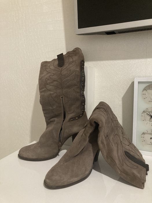 Cizme din piele naturala intoarsa, marime 37