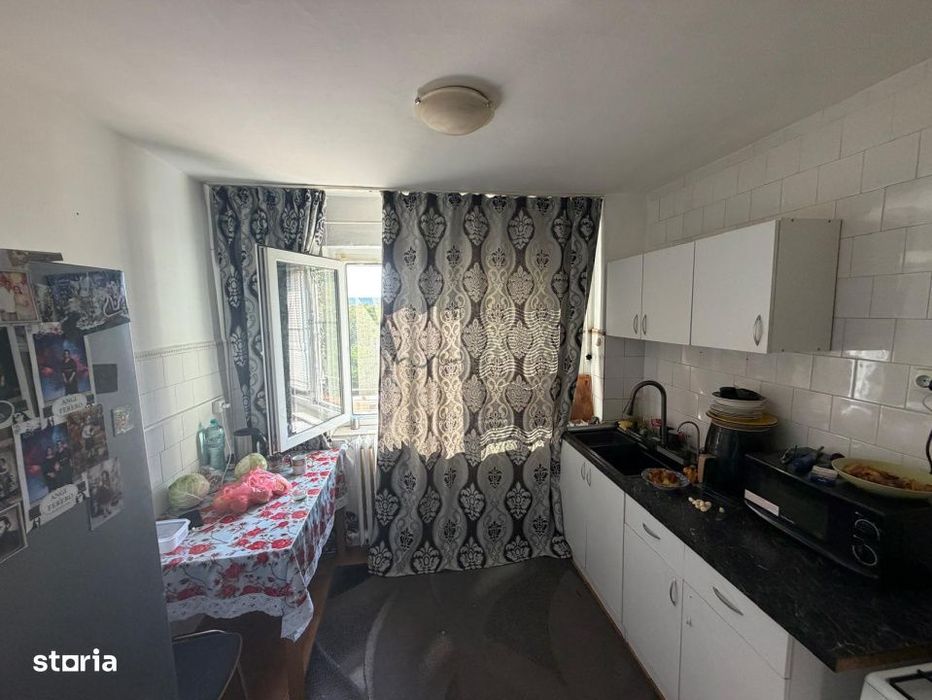 Apartament 3 camere semidecomandat, 67 mp, zona McDonald’s - Imparat