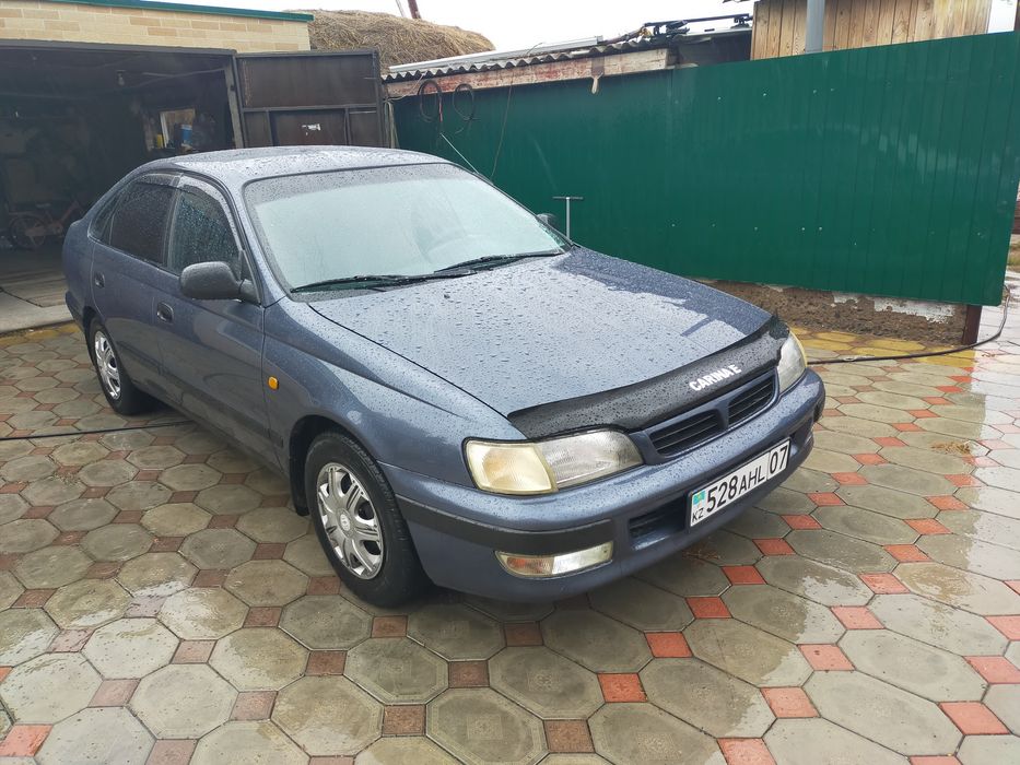 Продам Тойота Карина Е