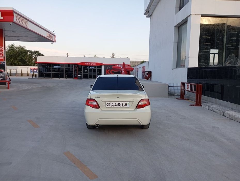 Nexia 2 srochni sotiladi
