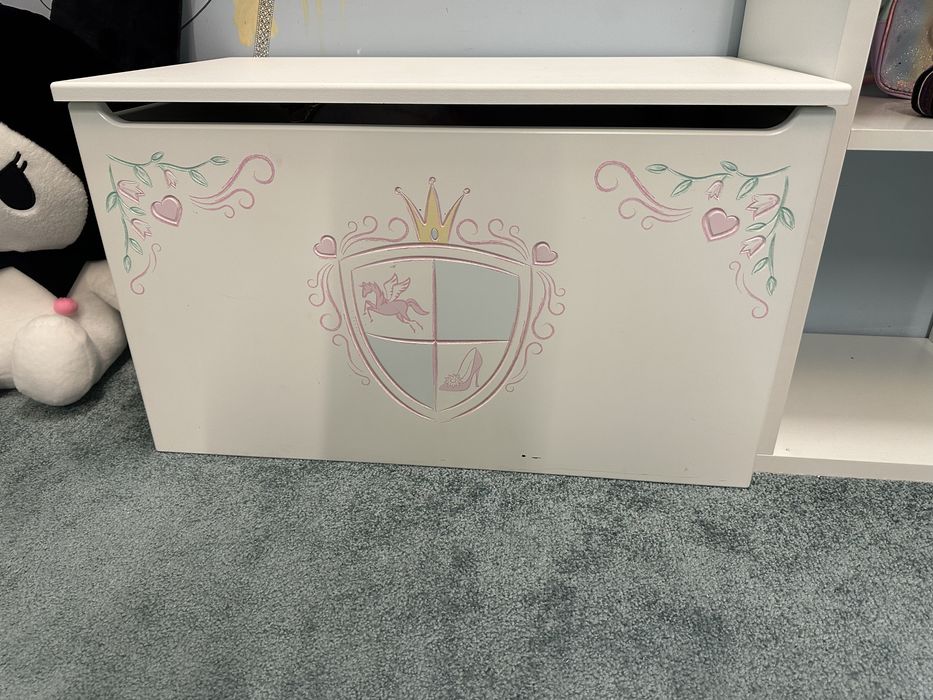 Mobilier camera fetite