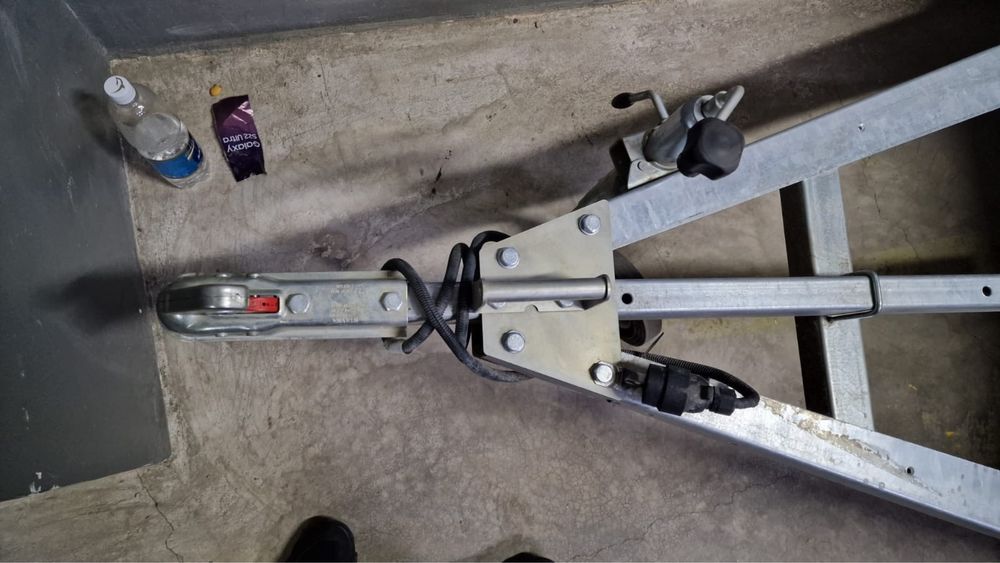 Продам прицеп автомобильный