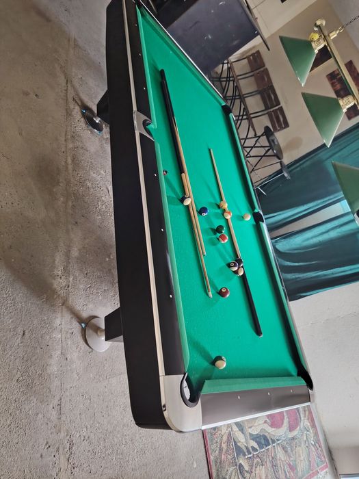 Vând masa de biliard 10 din 10