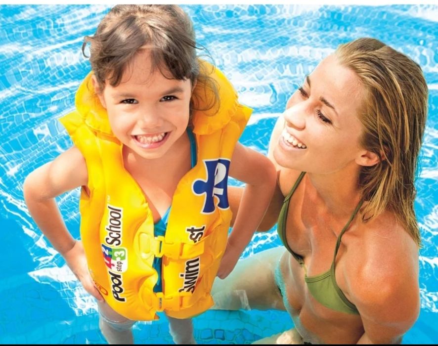 Vesta gonflabila noua inot pentru copii Intex Deluxe 

Noua!