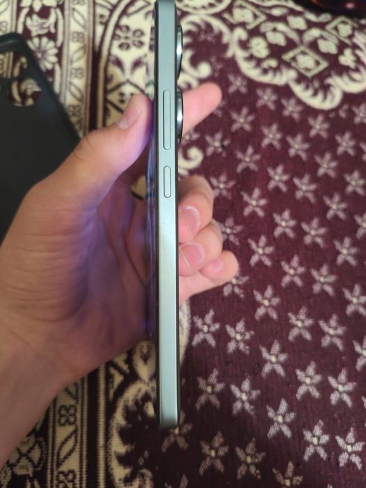 Обменяю телефон poco f6