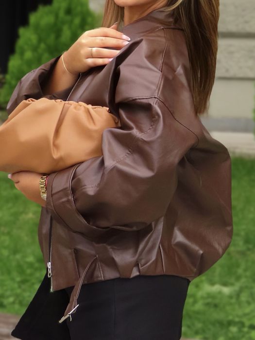 Кафяво кожено яке