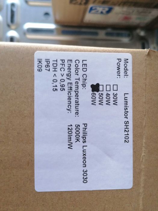 Лед Осветление ФИЛИПС професионално  контакти Легранд