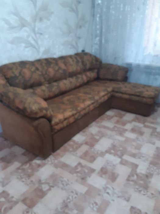 Продаётся диван и кресло в хорошем состоянии