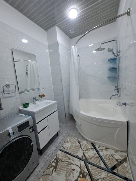 Сдаётся квартира 2-х комнатная в новoстройке