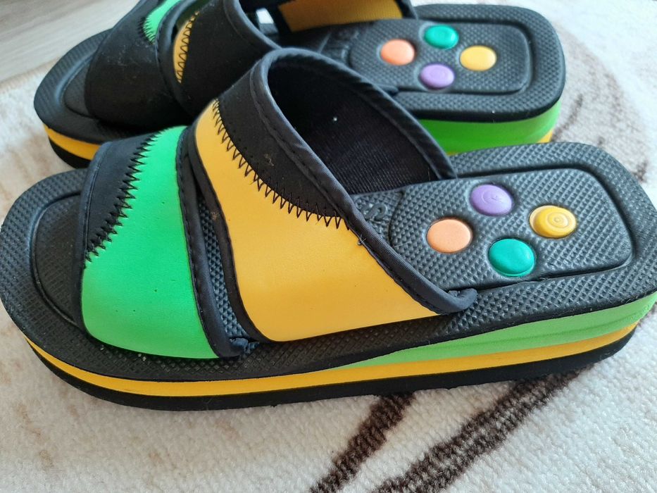 Дамски чехли и обувки, номер 36