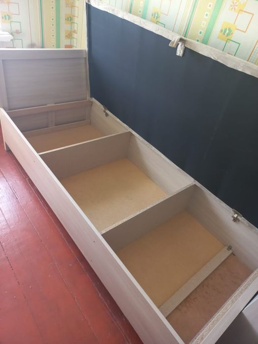 Кровать  продается