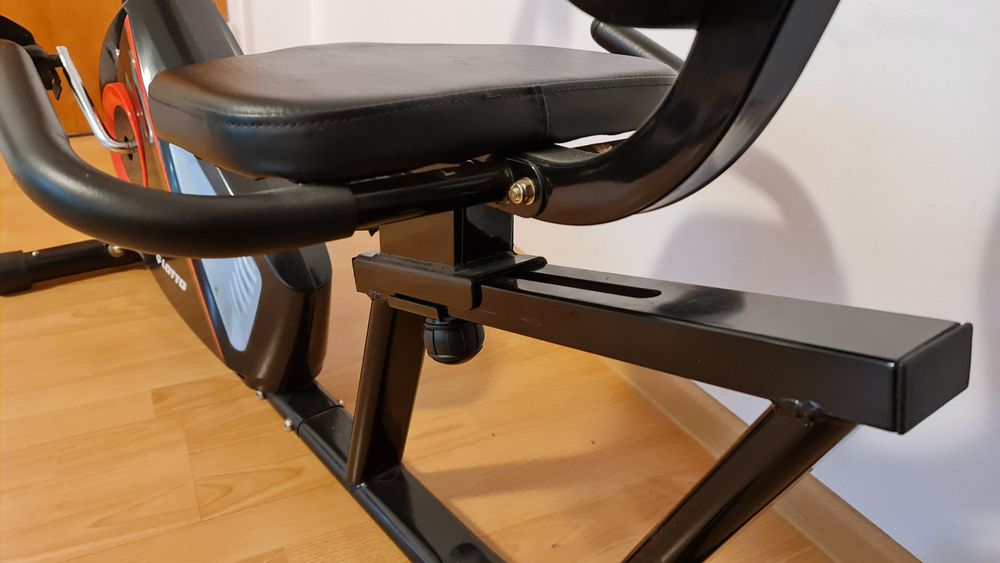 Bicicleta fitness joasa lată mecanică Lotto, cu scaun lat si spatar, foarte putin folosita