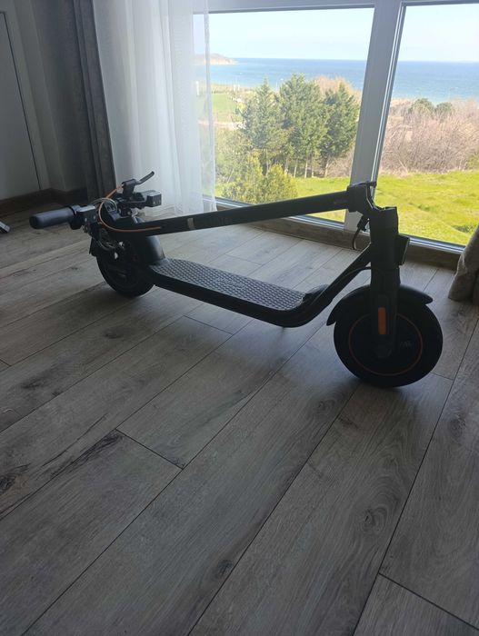 Електрически скутер Segway Ninebot F40I