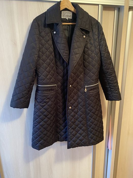 Geacă fâș lung matlasat negru marimea 44