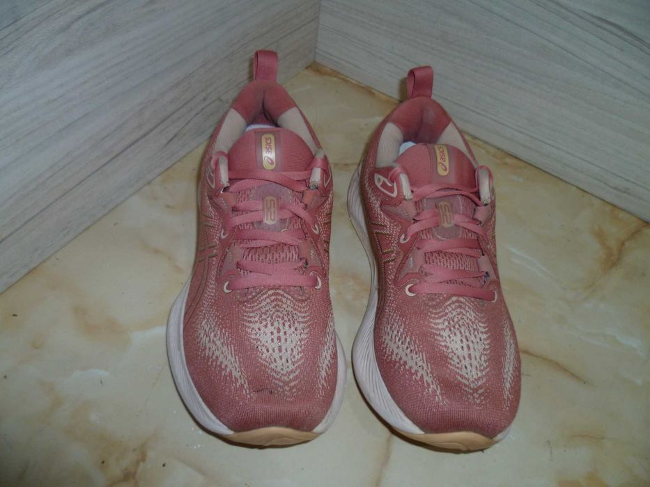 ASICS маратонки №40