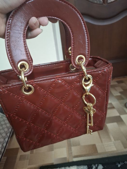 Продам сумку новую