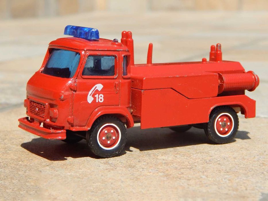 Macheta masina pompieri Saviem SG4 Solido Franta sc 1:50