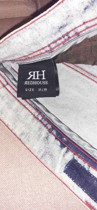 Blugi pantaloni RedHouse ,culoare albastru stare foarte buna!
