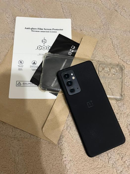 One plus 9rt 12/256gb