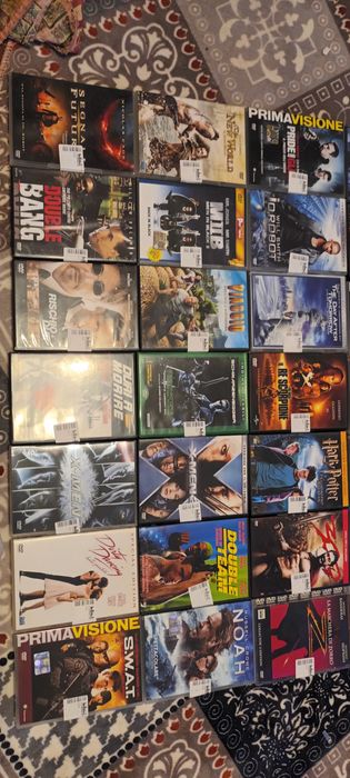 Vand DVD originali cu filme toate categoriile si desene animati