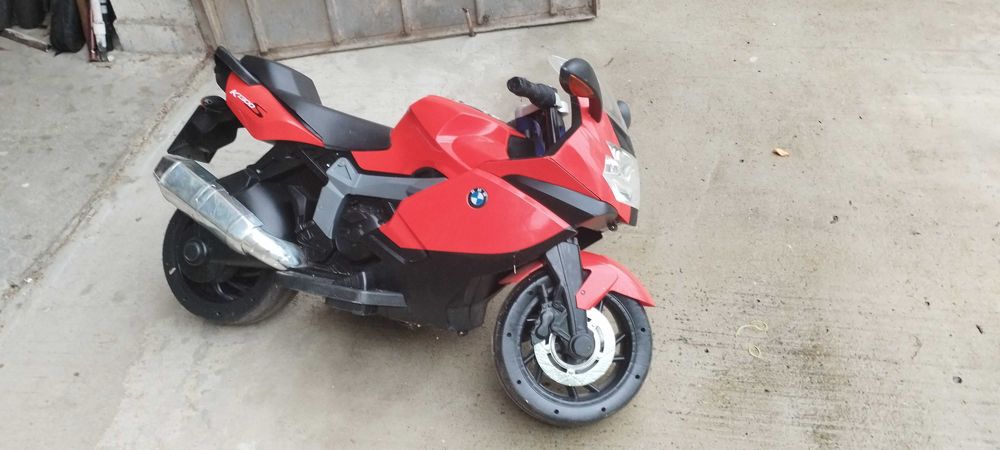 Детско моторче на батеря BMW
