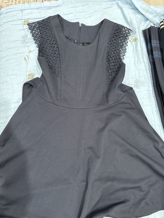 Продам школьый сарафан