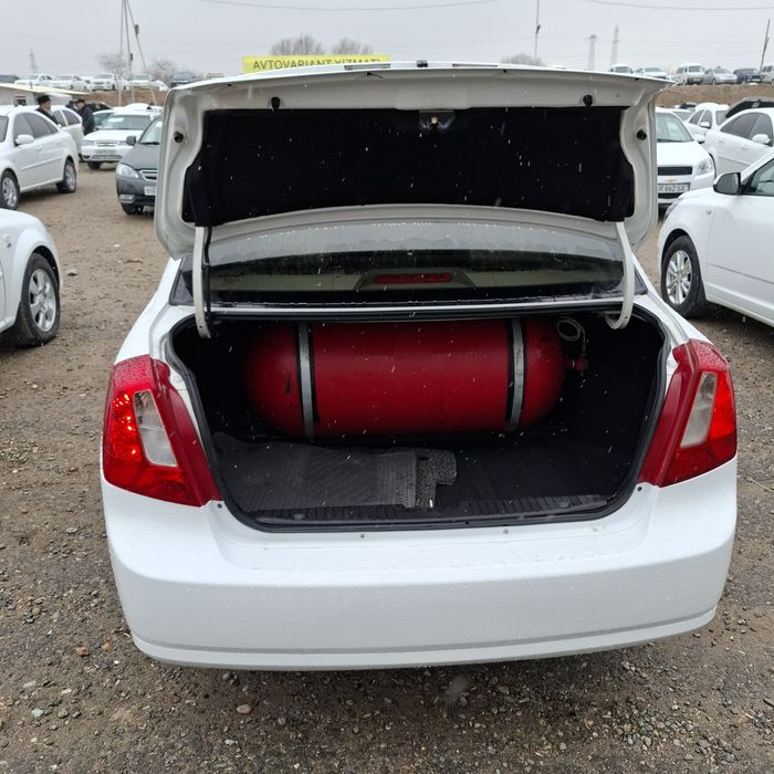 Chevrolet Lacetti  2011 года выпуска