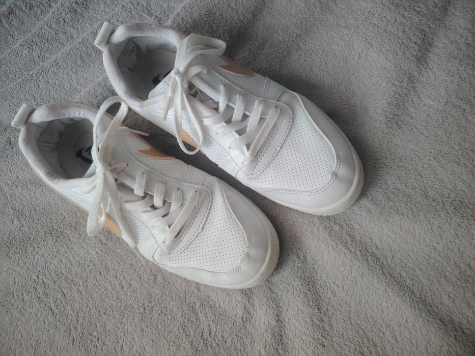 Маратонки найк 38 номер