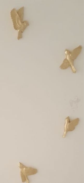 Декор птички из гипса