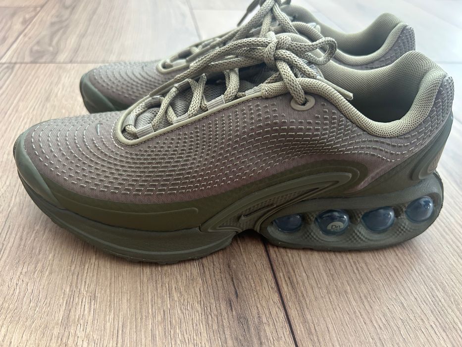 NIKE AIR MAX DN размер 39
