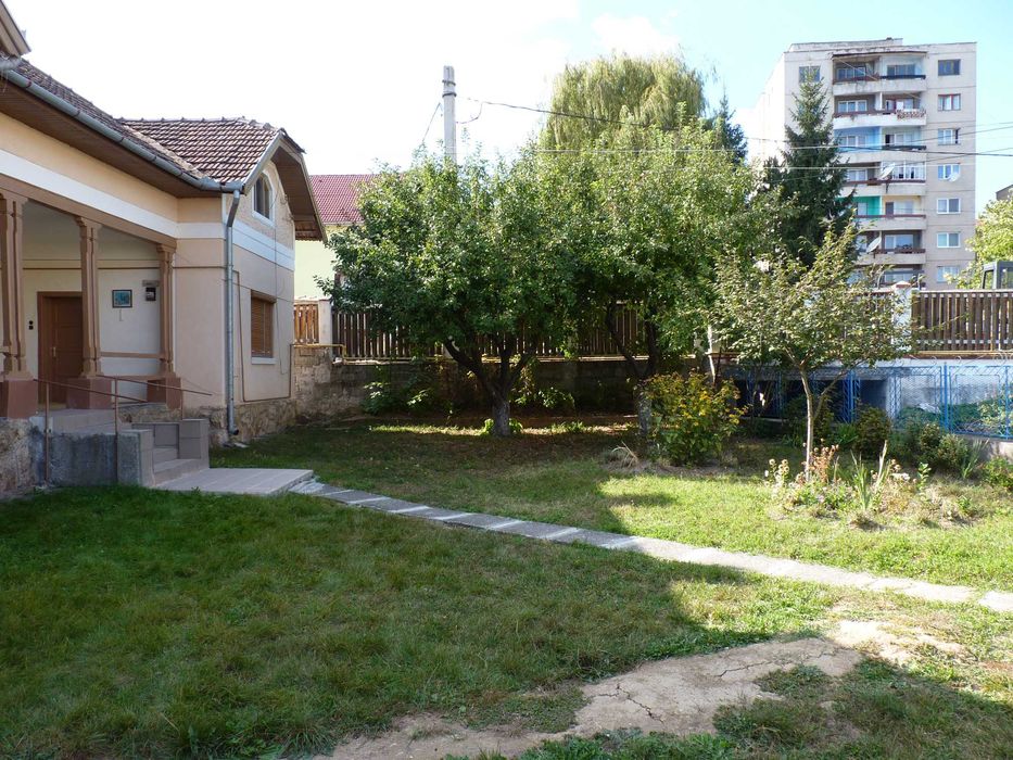 Proprietar – Casă + teren 1.277 mp în centrul Geoagiu Băi, lângă ștrand termal