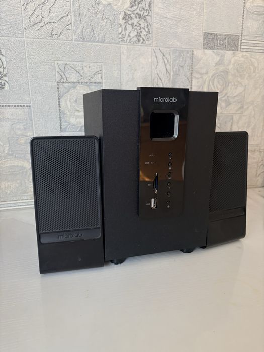 продаю компьютерную колонку Microlab M-110U