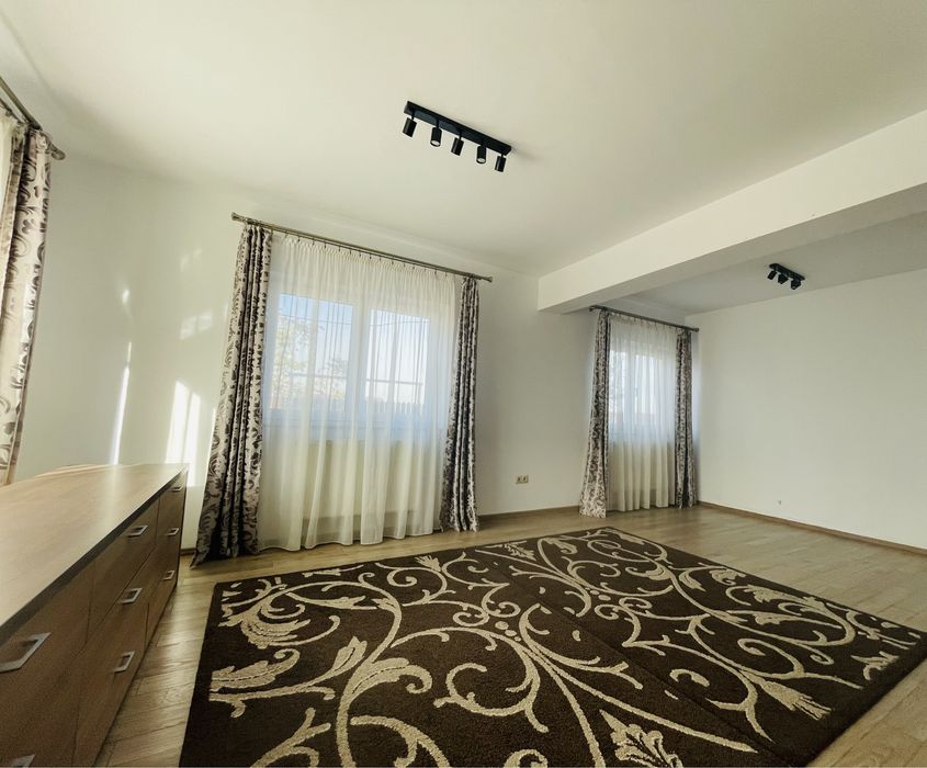 Casa tip duplex - 4 camere - Sanpetru, Brasov