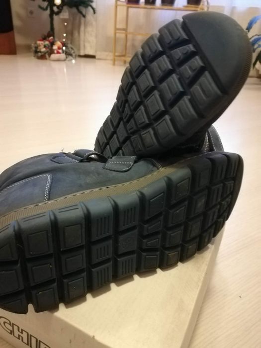 Боти за момче тъмно сини 35 Чипо