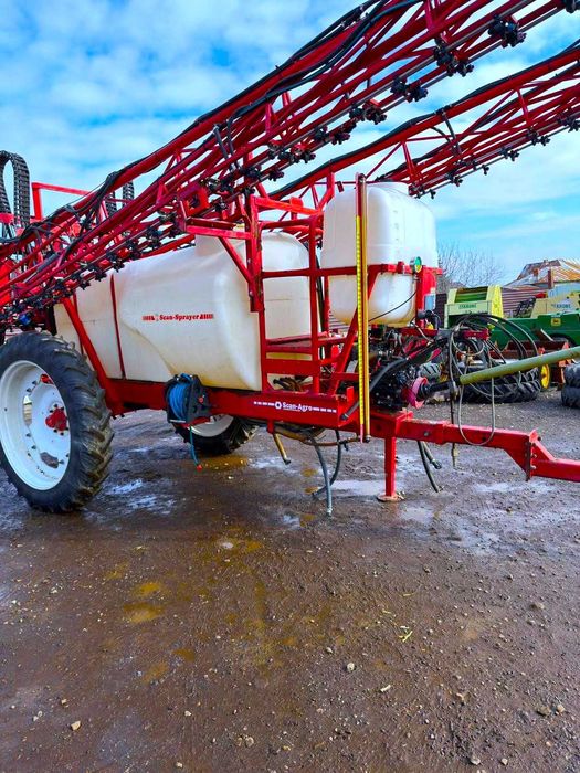 Instalatie erbicidat Met Hardi ScanAgri 4000 cu 28 m an 2017 Rau Kuhn