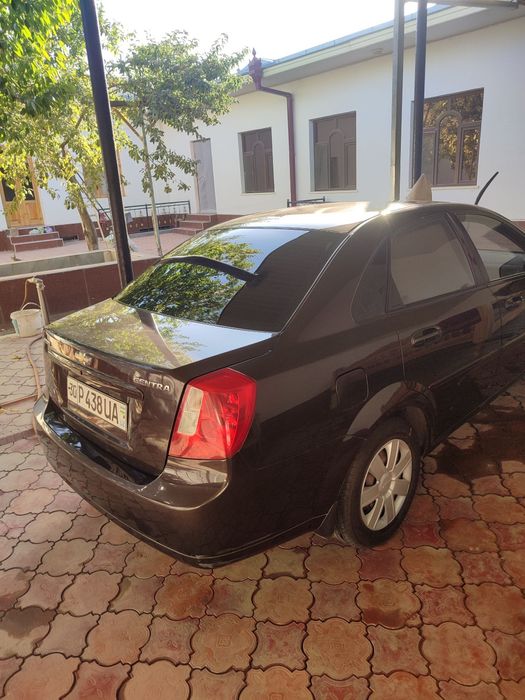 Машина Gentra Chevrolet