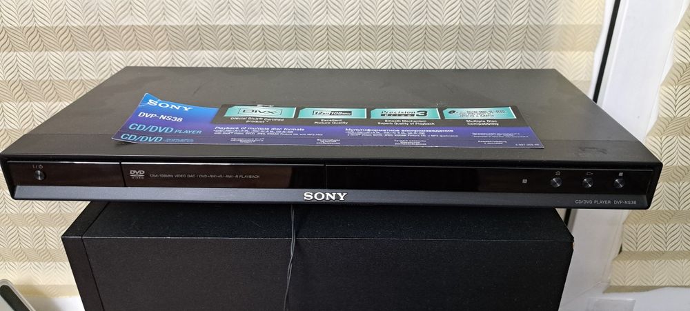 DVD плеер +диски
