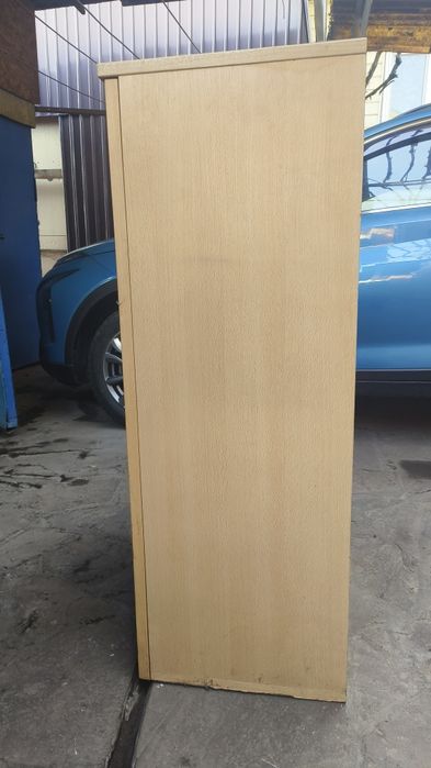 Шкаф б/у в хорошем состоянии