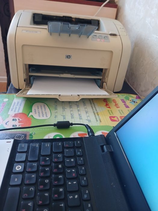 Продам принтер лазерный
