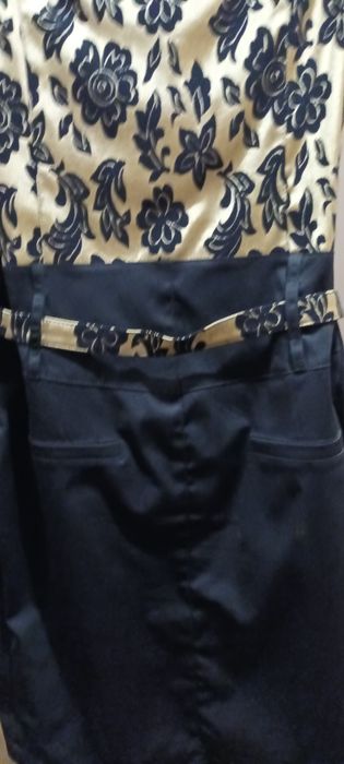 Дамска рокля 42 размер