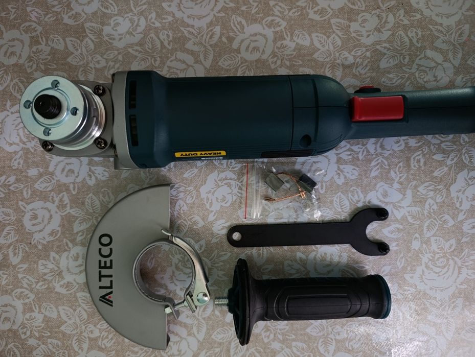 Продам новую шлифмашику ALTECO AGH 1100. Всё в комплекте.