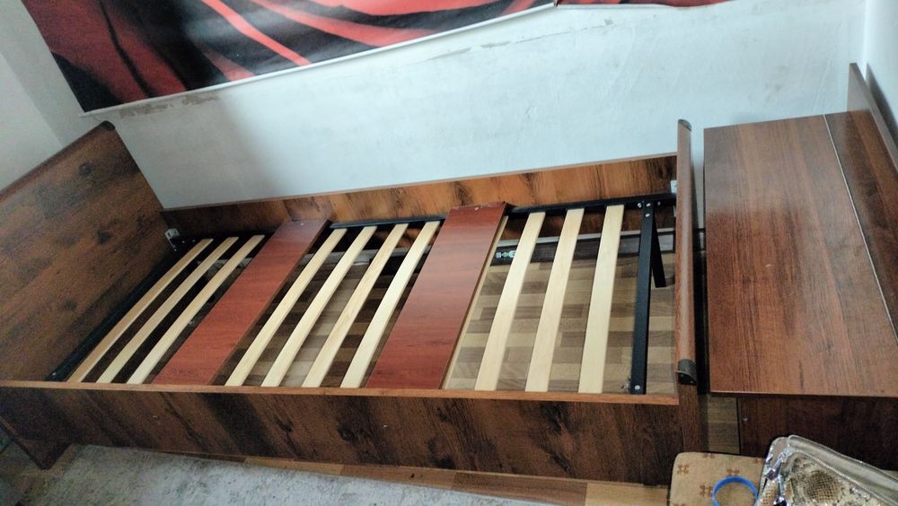 Кровать полуторка из дерева (массив)