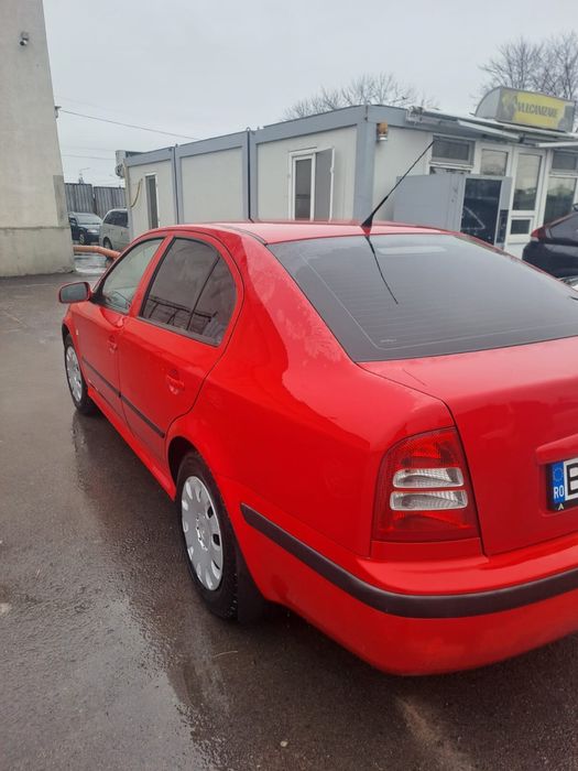 Skoda Octavia 1 de vanzare 1.6 benzina cu carte service