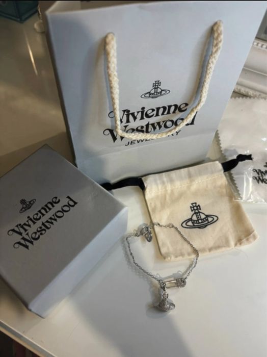 bratara viviene westwood