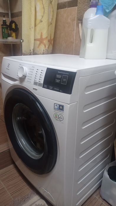Продам стиральную машину