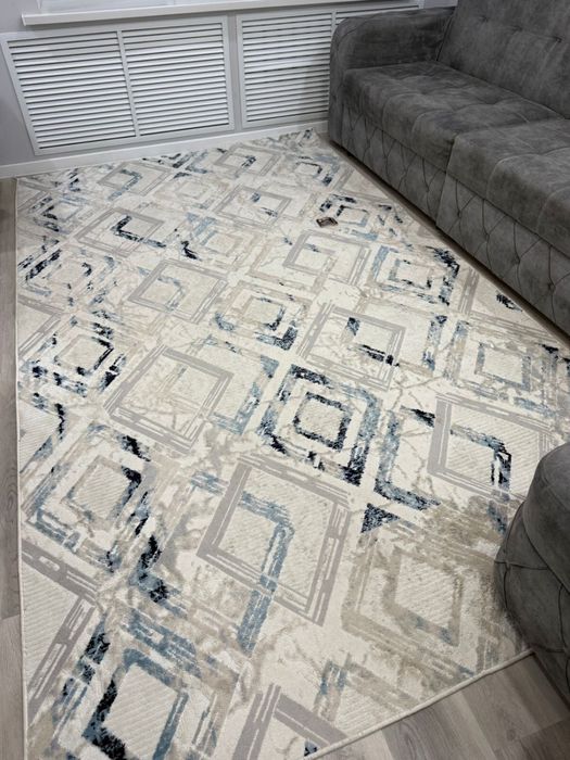 Ковер 2шт. Почти новый